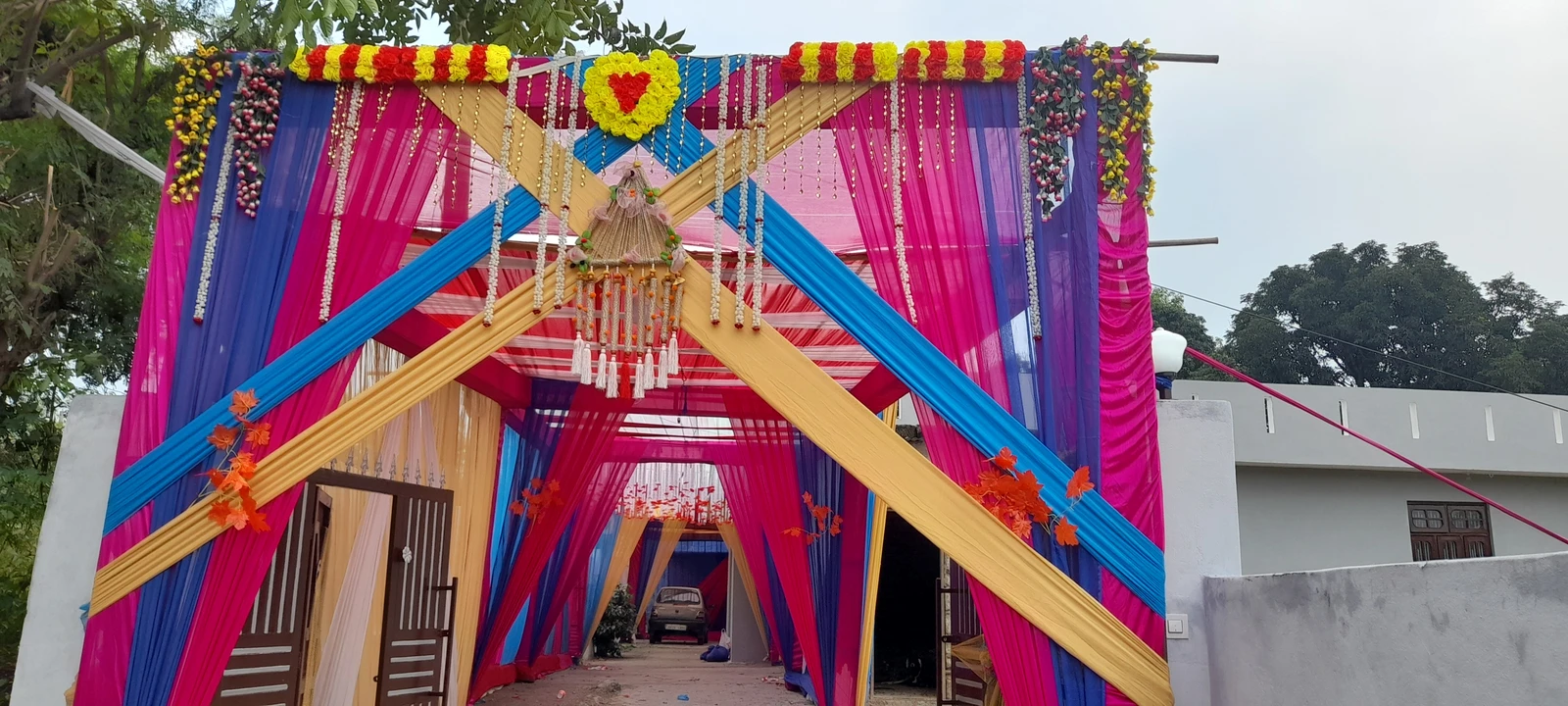 Front Gate Decoration