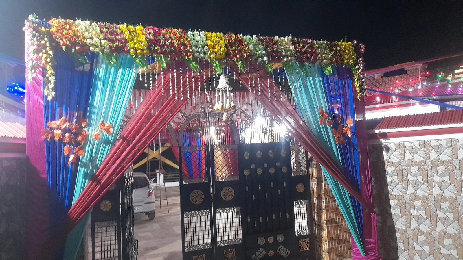 Front Gate Decoration